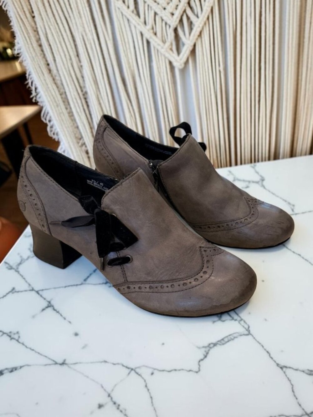 Born Gray Leather Booties Block Heel Women's Size 8.5 Lace Up Zipper Closure